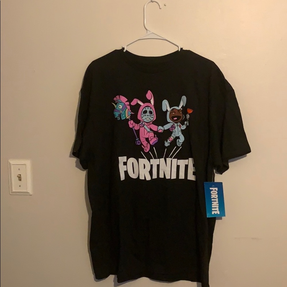 Extra large fortnite shirt